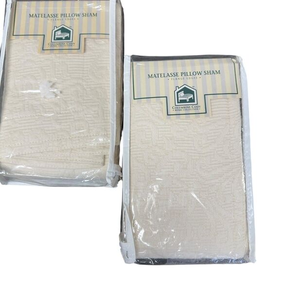 Columbine Cody Matelasse Pillow Shams x2 Cream Standard Ecru Antique Cottage NEW